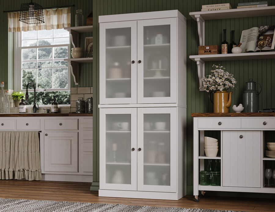 White kitchen cabinet with frosted doors